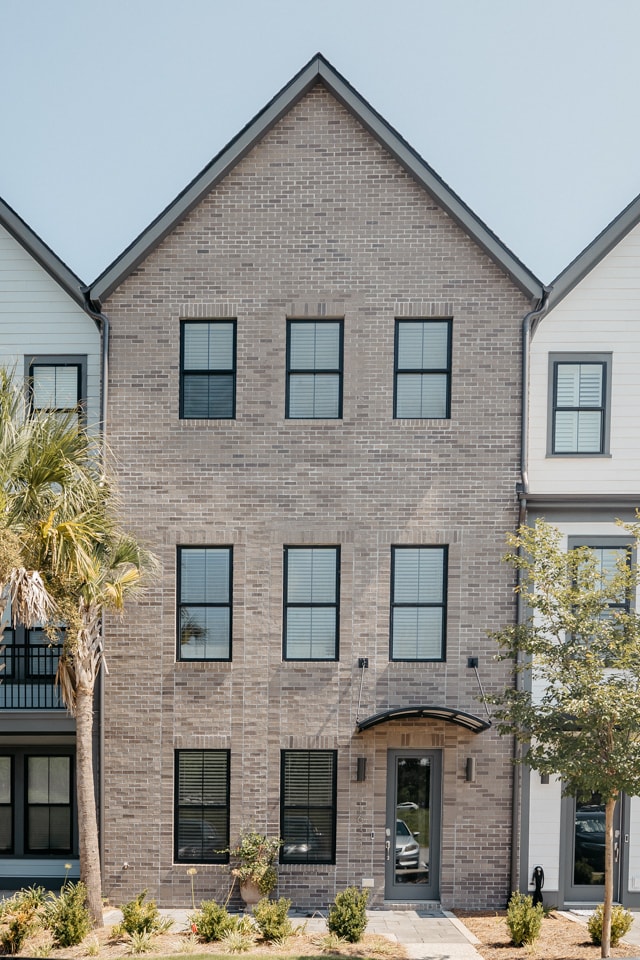 Building Photo - 1632 Florentia St