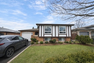 Building Photo - 159 Hahn Ave