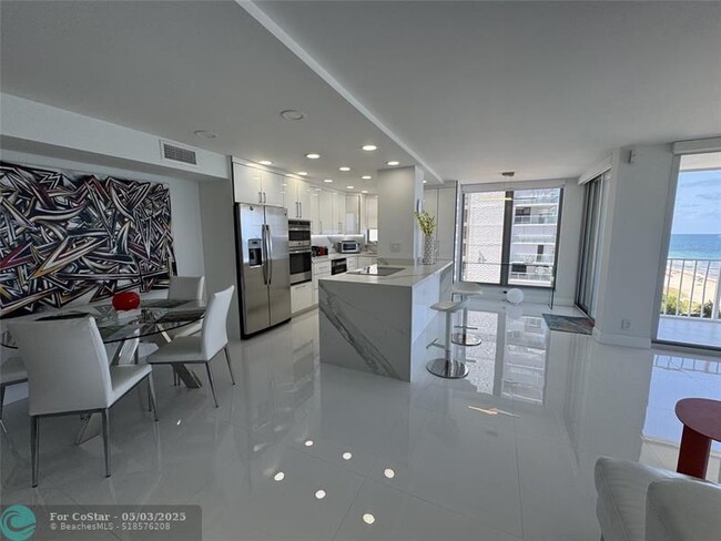 Foto del edificio - 1010 S Ocean Blvd