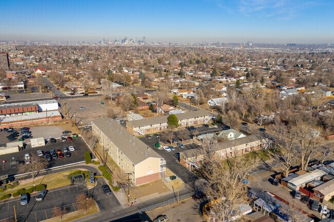 Cherry Tree Apartments Denver Co Apartments Com