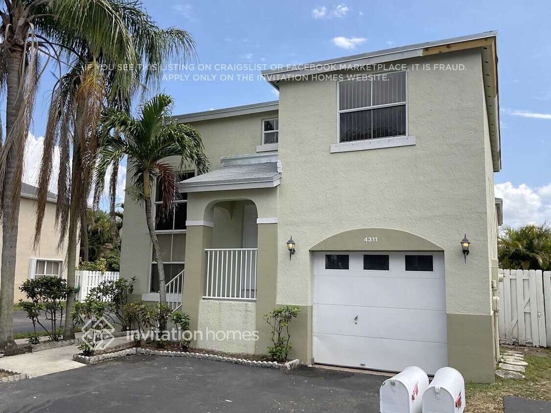 Primary Photo - 4311 SW 72nd Terrace