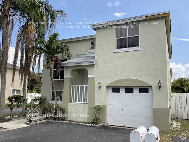 Building Photo - 4311 SW 72nd Terrace