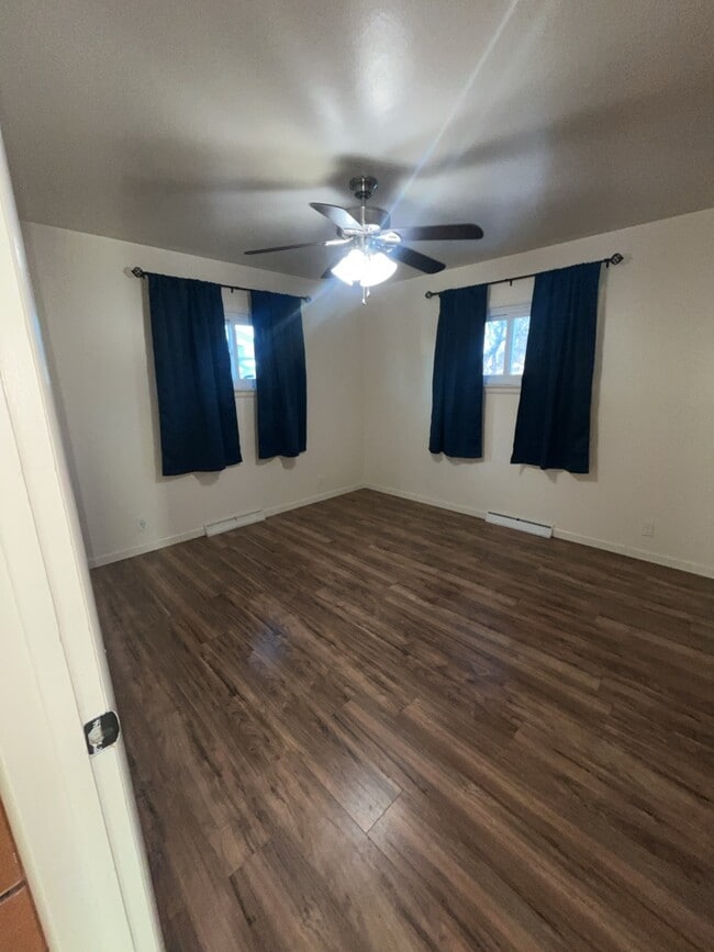 Building Photo - 138 Carroll Ave