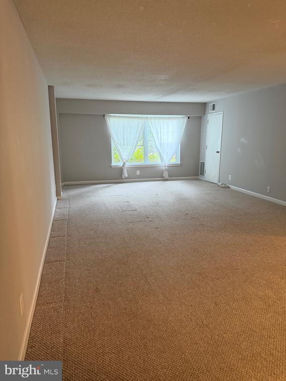 Building Photo - 7640 Tremayne Pl