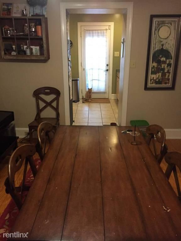 Foto del edificio - 2 br, 1.5 bath Apartment - 2214 Montrose St