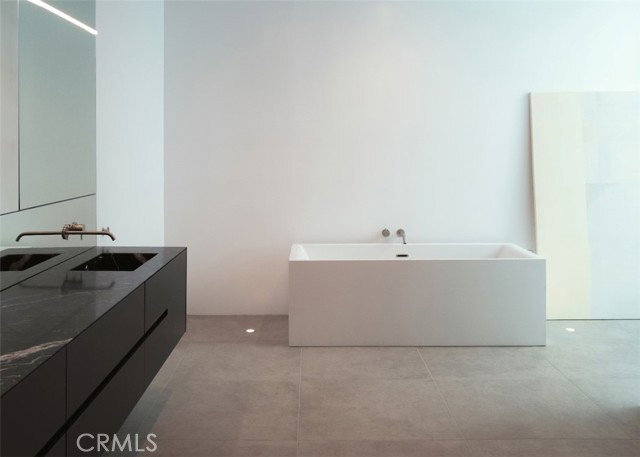 Foto del edificio - 838 Kings Rd