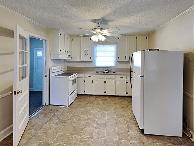 Foto del edificio - 1432 Mt Gallant Rd