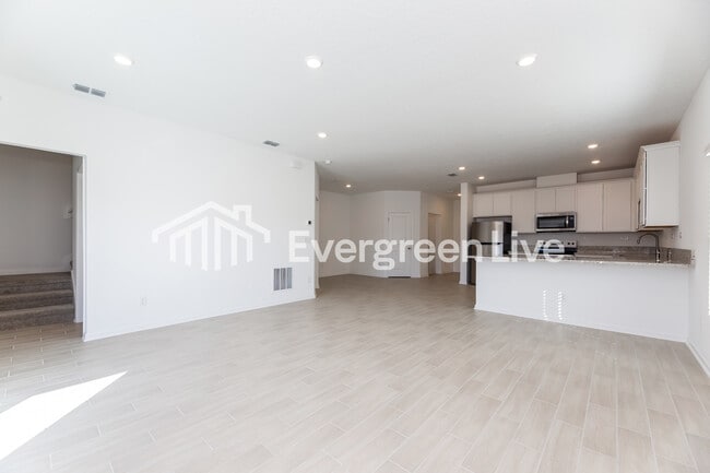 Building Photo - 3653 Belstead Wy