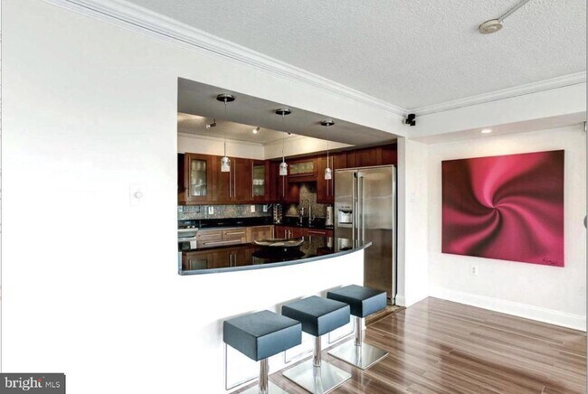 Foto del edificio - 1300 Army Navy Dr