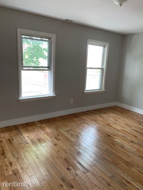 Building Photo - 3 br, 2 bath House - 105 Haven St