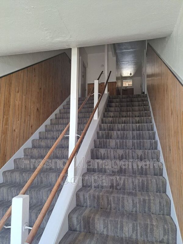 Foto del edificio - 1563 N Wishon Ave