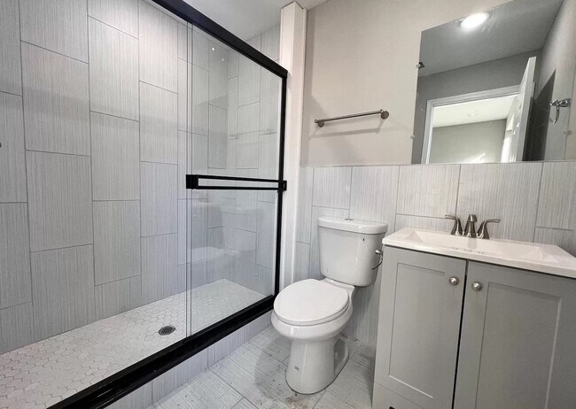 Foto del edificio - 1230 N Marshall St