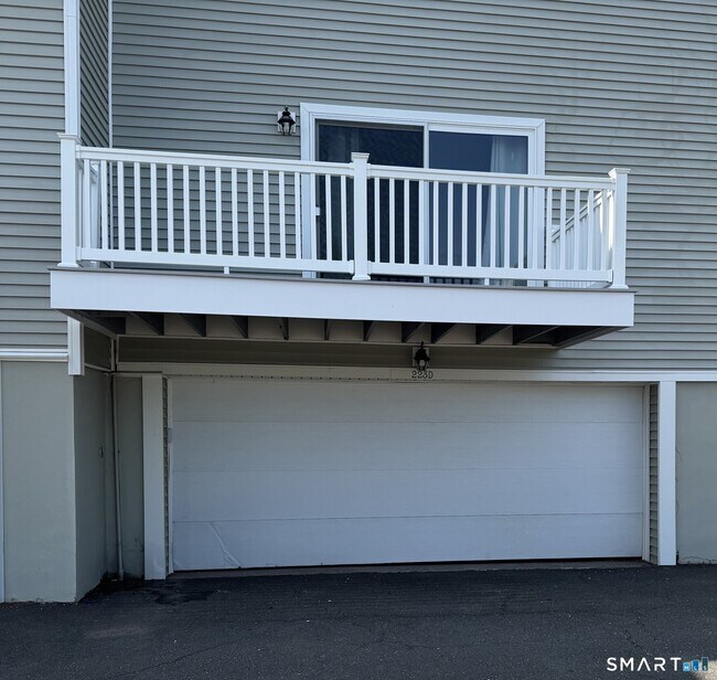 Foto del edificio - 223 Brittany Farms Rd