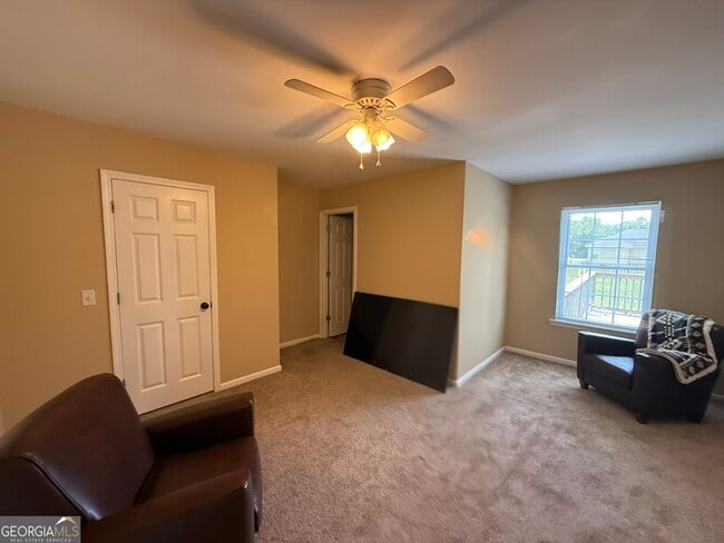 Building Photo - 504 First Down Ct