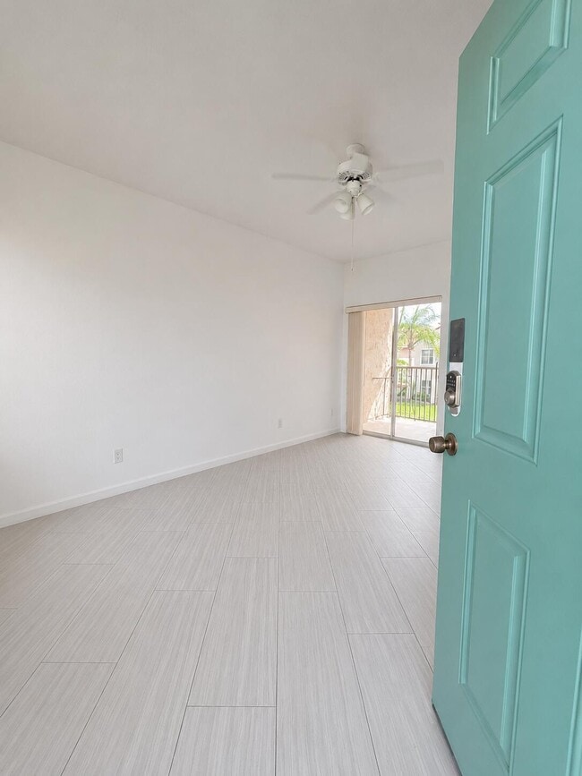 Building Photo - 9989 Perfect Dr