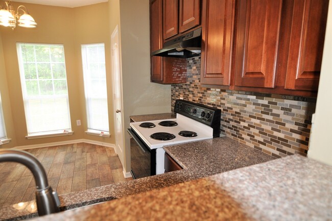 Building Photo - 164 Pine Meadows Cir