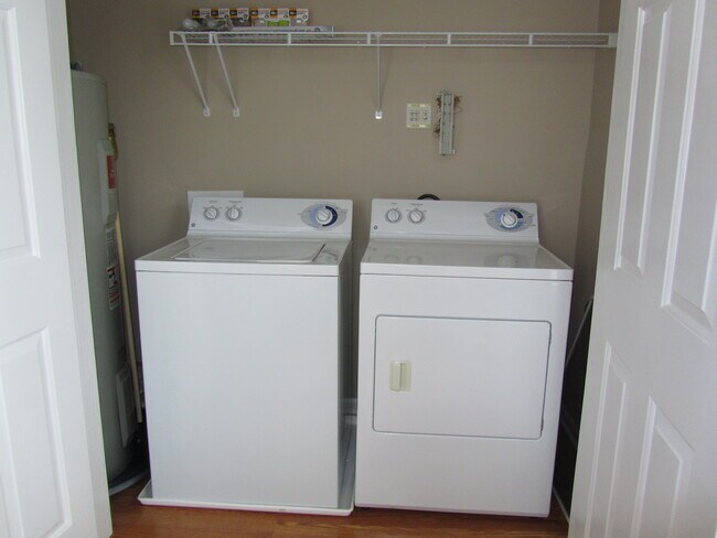 Common laundry with washer & dryer provided - 2010 Wolfmill Dr