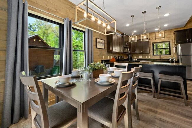 Foto del edificio - 2609 Stonebrook Dr