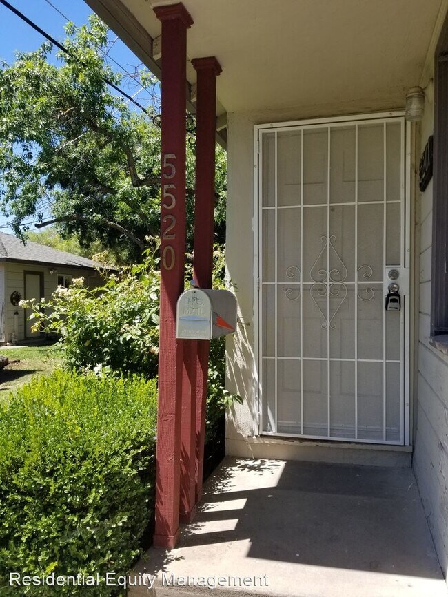 Foto del edificio - 1 br, 1 bath House - 5520 Carmela Way