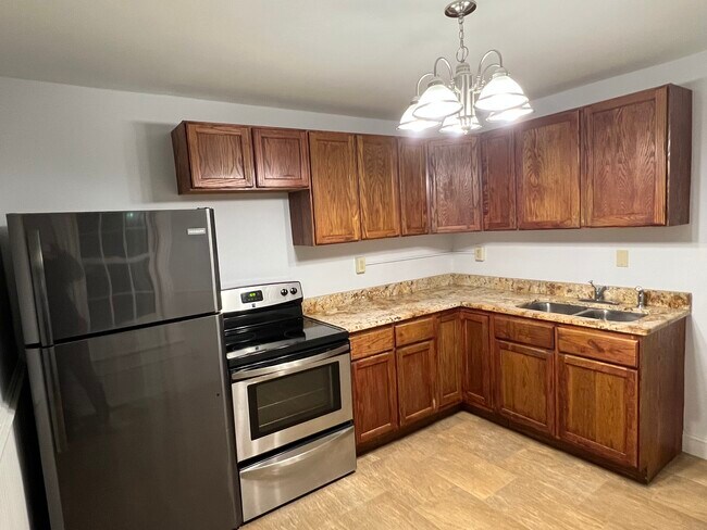 Kitchen - 54 Center St