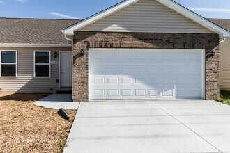 Building Photo - 2056 Huntmaster Dr