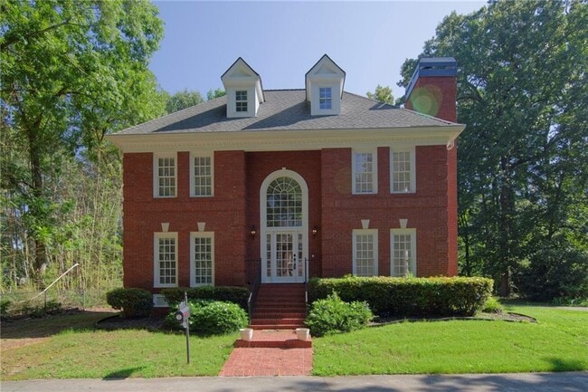 Foto del edificio - 1150 Goodwin Pl NE