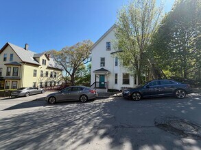 Building Photo - 93 Bellevue Ave