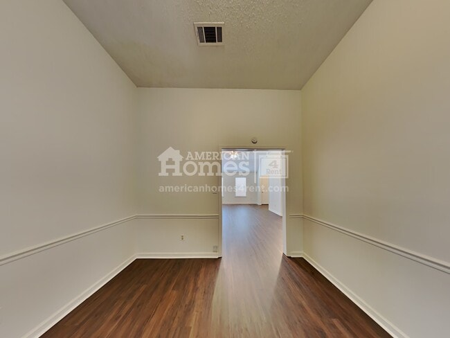 Foto del edificio - 245 Brookstone Cove