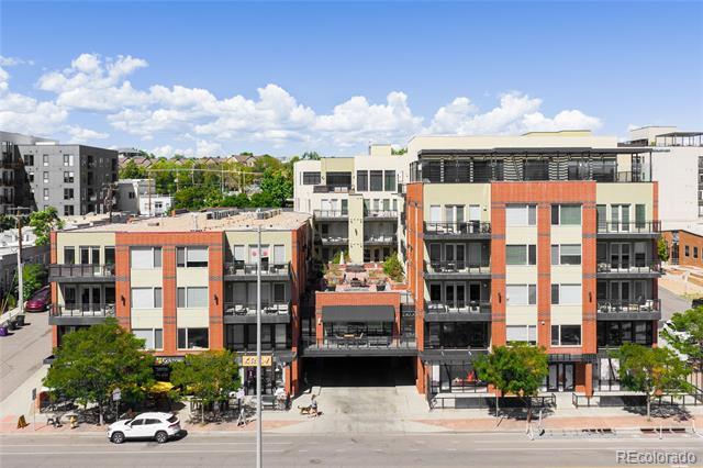 Foto del edificio - 1665 Central St