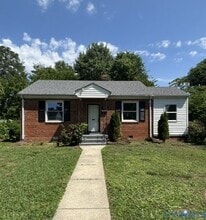 Building Photo - 106 Trafton St