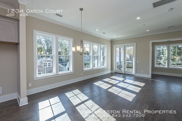 Building Photo - 1234 Gatch Ct