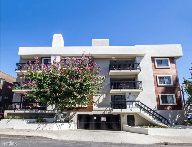 Building Photo - 1522 N Formosa Ave