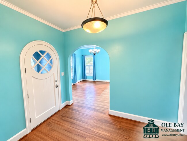 Foto del edificio - Charming Midtown Cottage