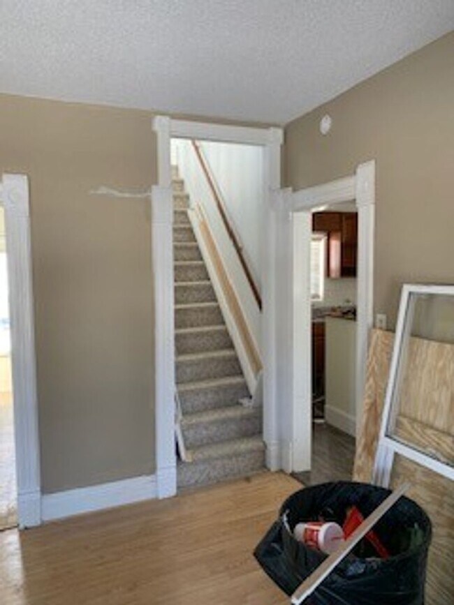 Building Photo - FIVE BR, 2 BA HOUSE in Jesup