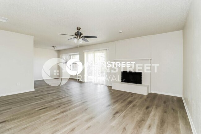 Foto del edificio - 4710 Green Hollow Dr