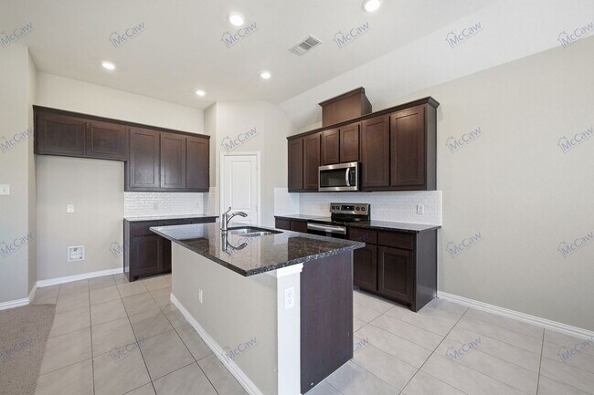 Building Photo - 1405 Raleigh Path