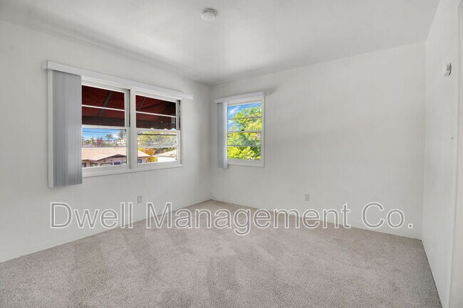 Foto del edificio - 4833 Cypress St