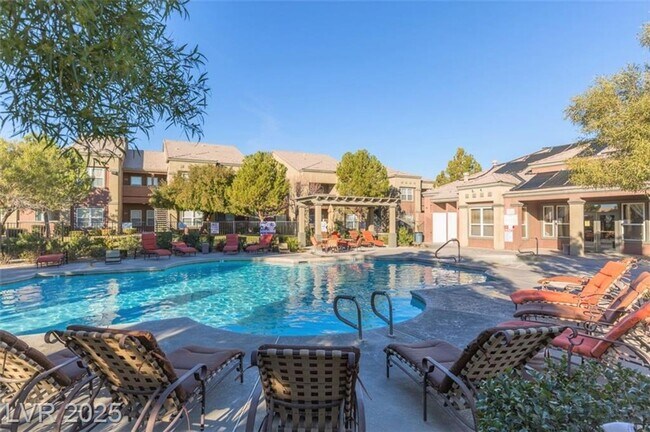 Building Photo - HIGHLY DESIRABLE SW CONDO LOCATED IN THE T...