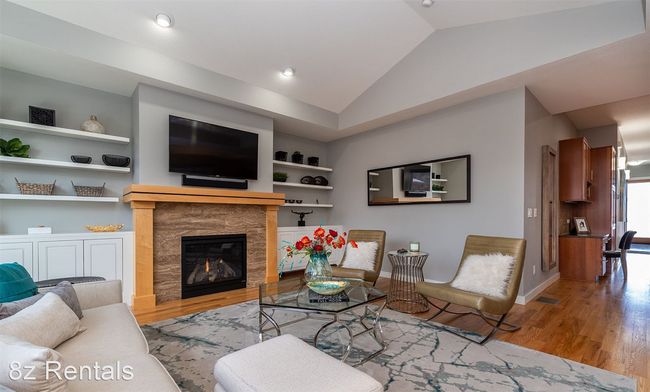 Foto del edificio - 4 br, 2.5 bath House - 3731 Silverton Street