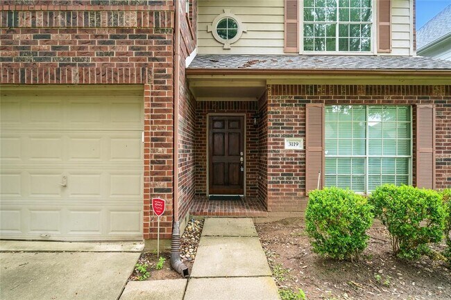 Foto del edificio - 3119 Waters Way Dr