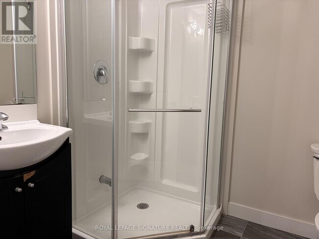 Photo du bâtiment - 335 College St