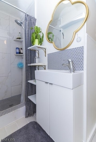 Building Photo - 198 Forest St