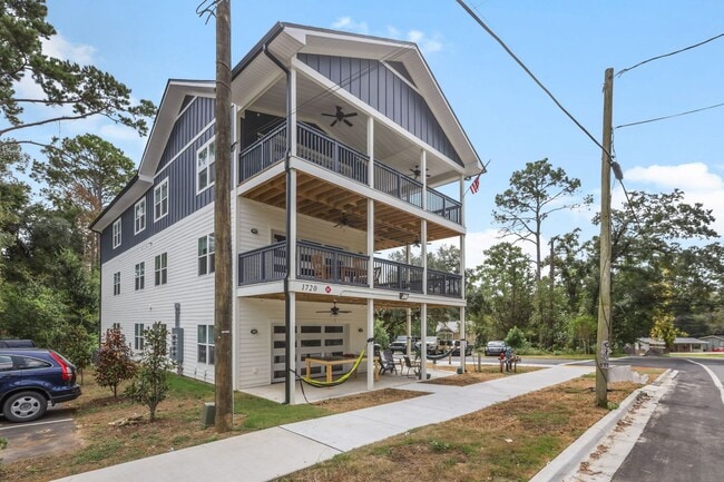 Photo - 1720 Airport Drive Apartment