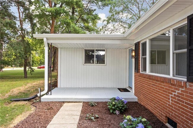 Foto del edificio - 1809 W 66th St