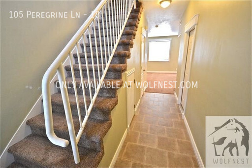 Building Photo - Marvelous 3 Bed Bountiful Townhome! No Dep...