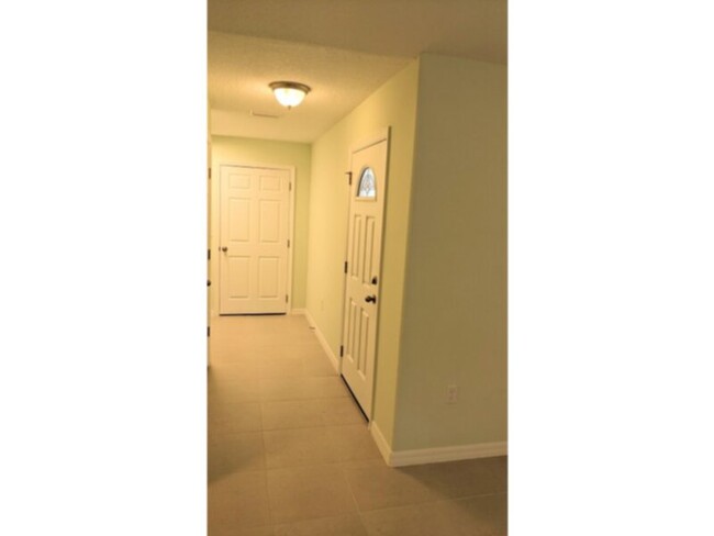 Foto del edificio - BRAND NEW CONSTRUCTION. 4 Bedroom/2 Bath/2...