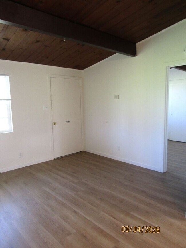 Foto del edificio - Charming One Bed, One Bath Country Home in Sebastopol-$1,795 per month!