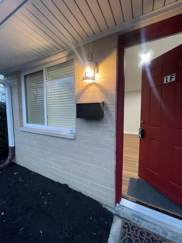 Foto principal - 2400 Windage Dr