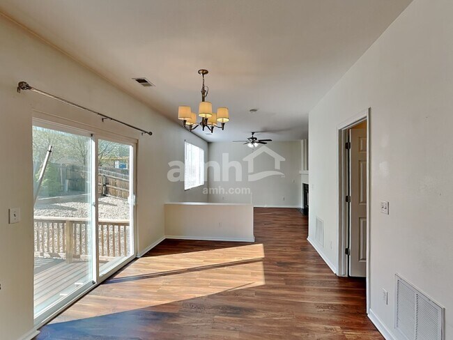 Foto del edificio - 2435 S Gibralter Way