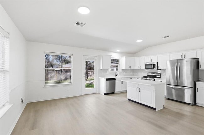 Building Photo - 3337 Cantera Way